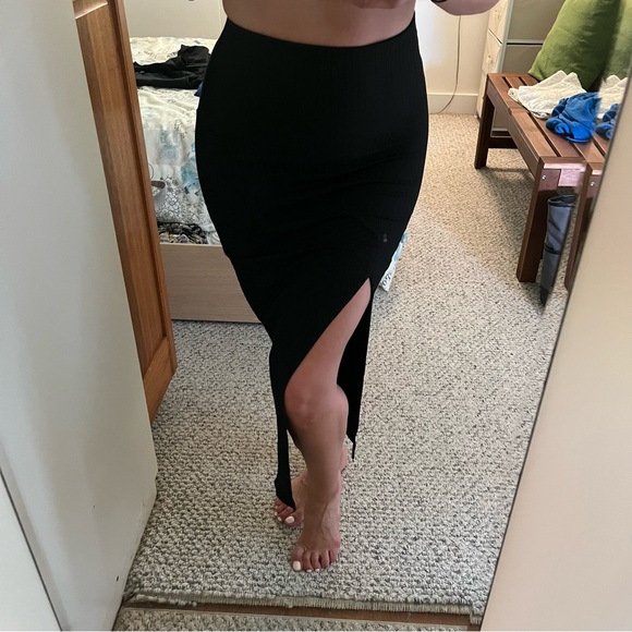 Mink pink black slit midi skirt - Picture 1 of 7